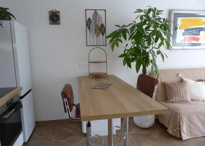 Le Patricia * Мантон